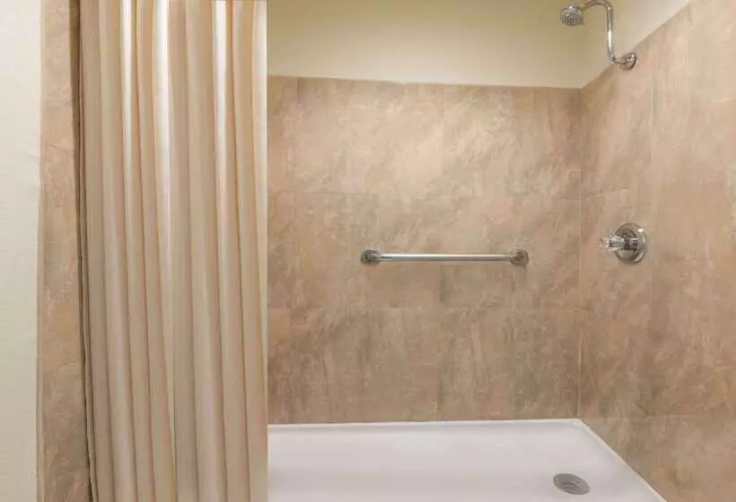 Отель Knights Inn Slaton