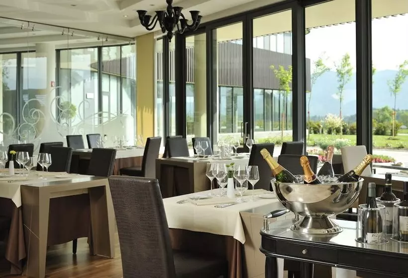 هتل Lambergh Château &