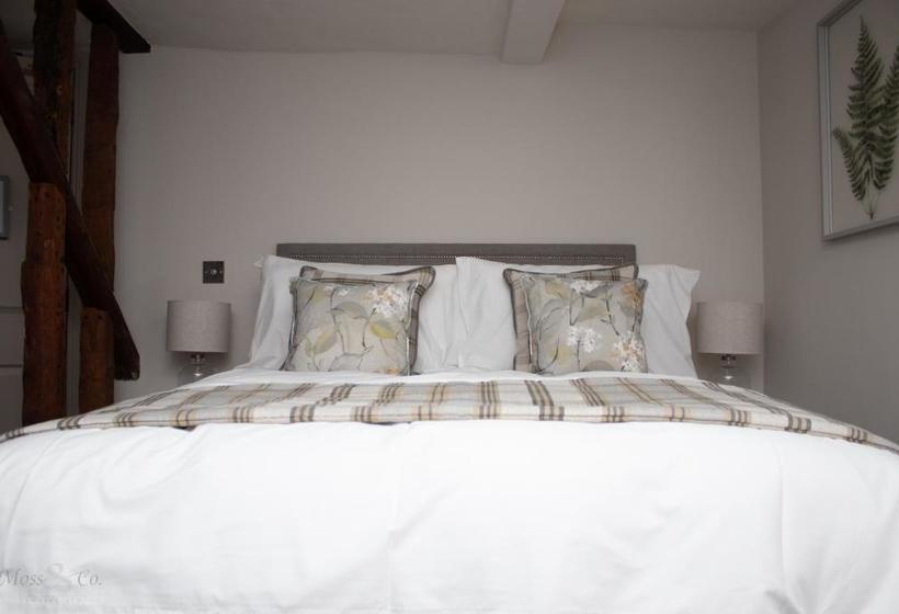 בית מלון כפרי The Angel Inn