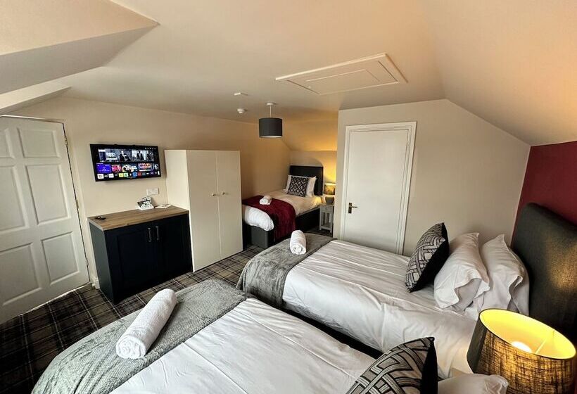 فندق The Prince Albert Pub &