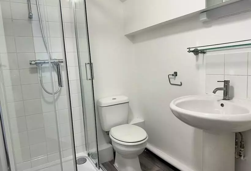 בית מלון כפרי The Prince Albert Pub &