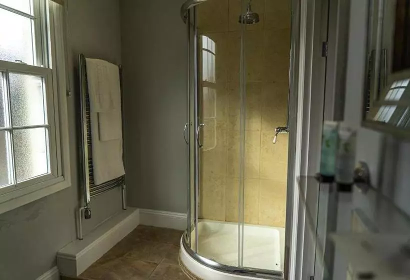 فندق Thyme At The Tavern