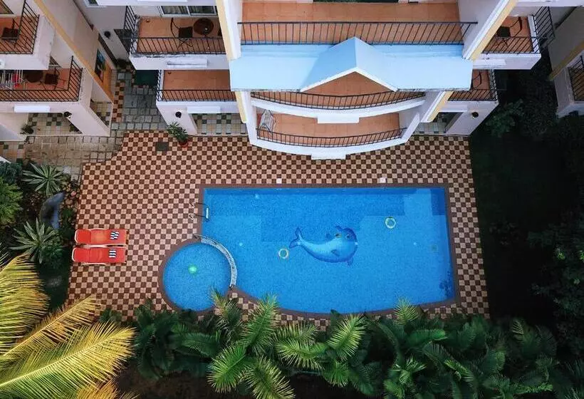 Treehouse Blue Hotel & Serviced Apartments