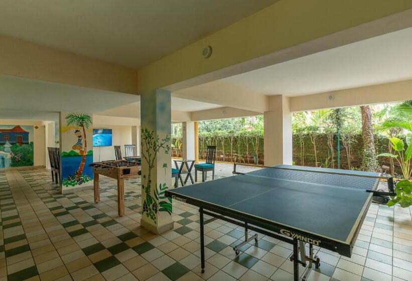 Treehouse Blue Hotel & Serviced Apartments