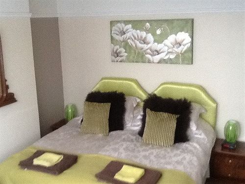 فندق Trevali Guest House