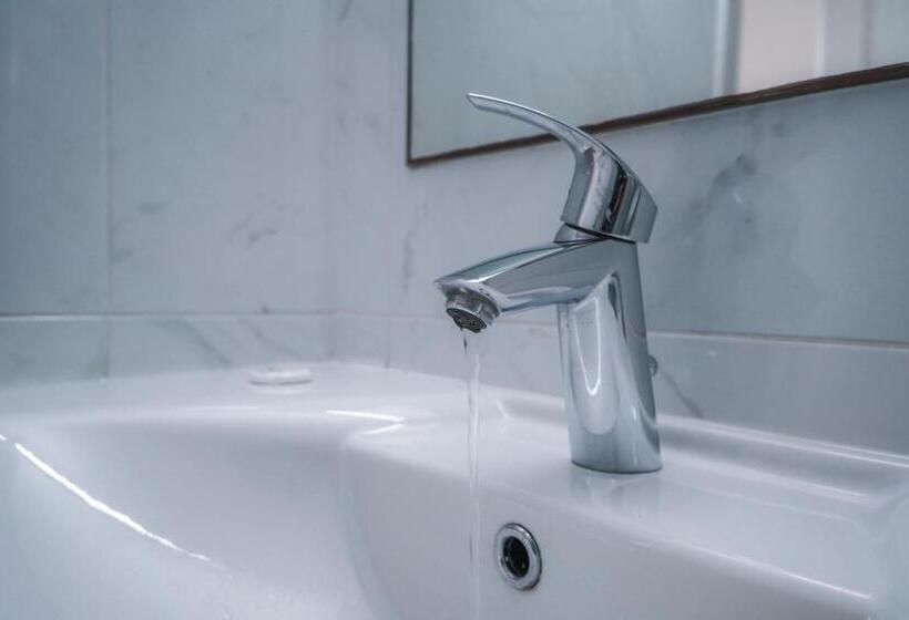 Kaos Hotel Apartments