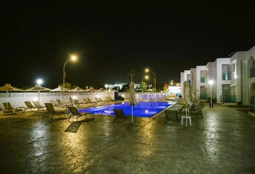 Kaos Hotel Apartments