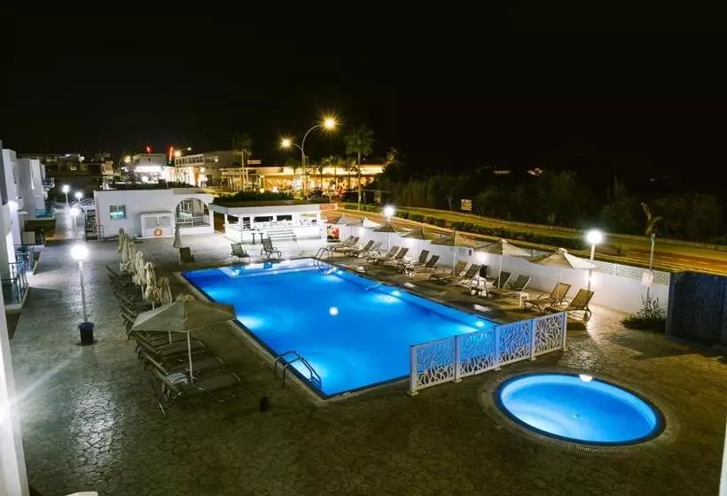 Kaos Hotel Apartments