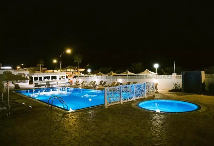 Kaos Hotel Apartments