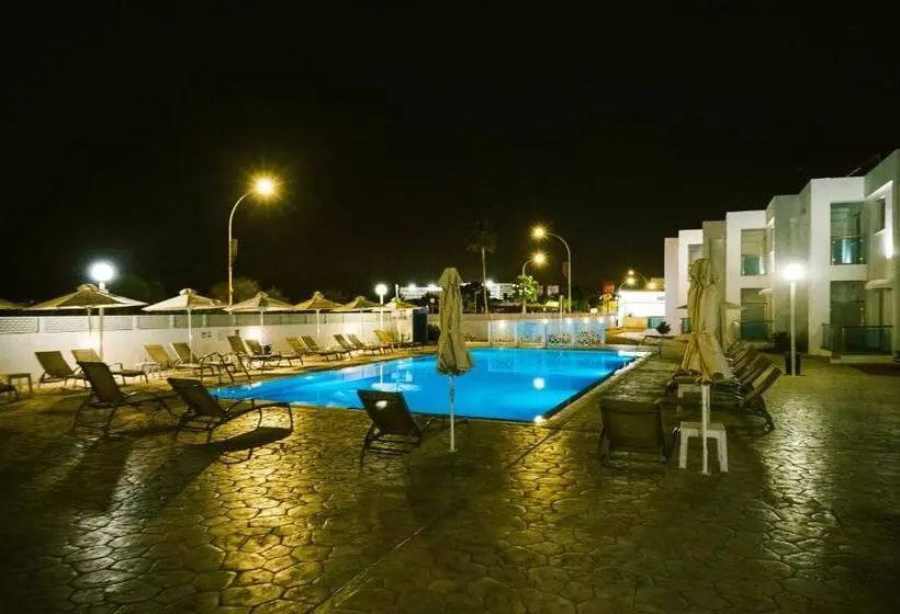 Kaos Hotel Apartments