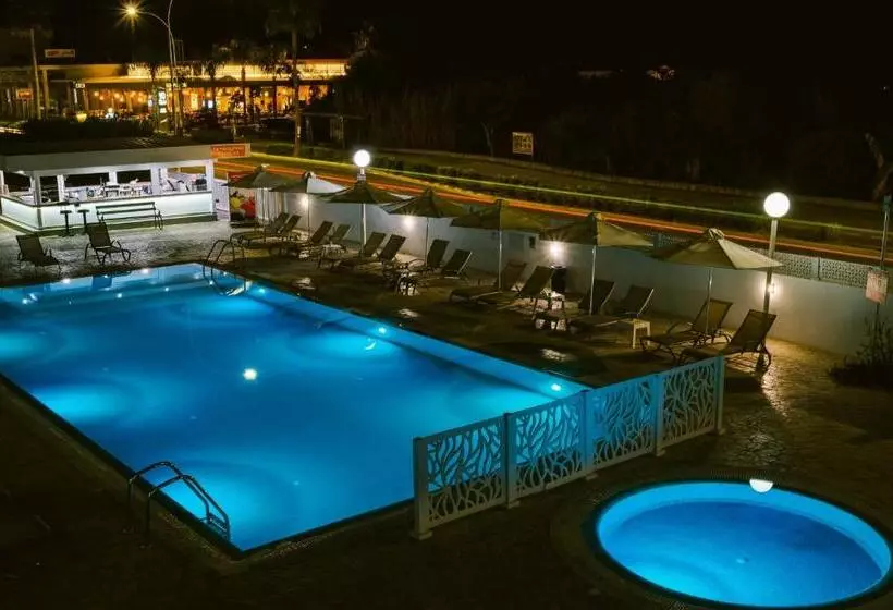 Kaos Hotel Apartments