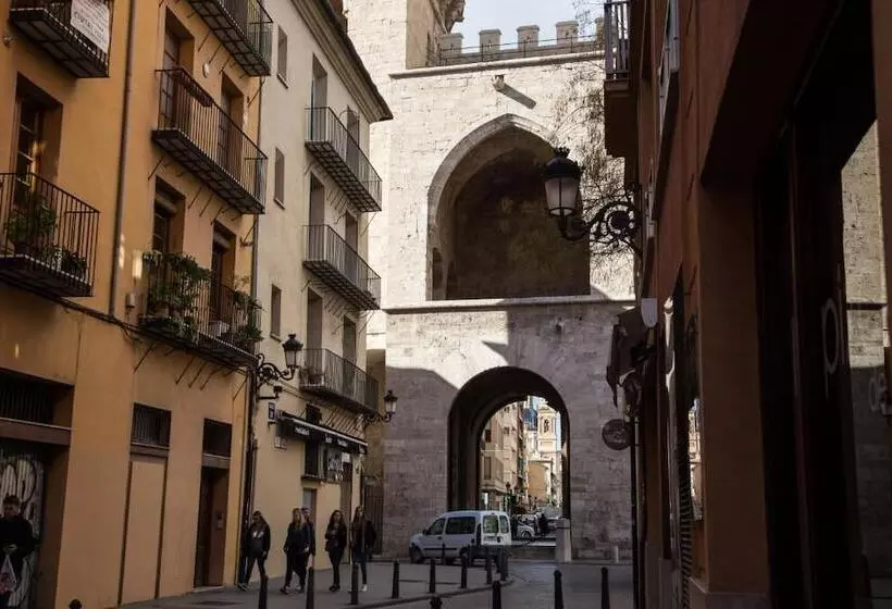 Pio Xii Apartments Valencia