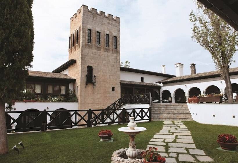 אתר נופש Porto Carras Villa Galini