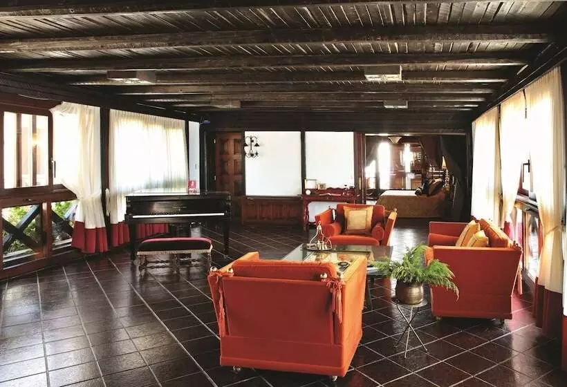 استراحتگاه Porto Carras Villa Galini