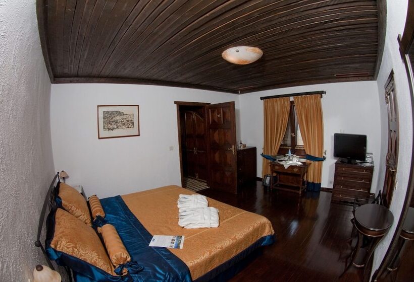 אתר נופש Porto Carras Villa Galini