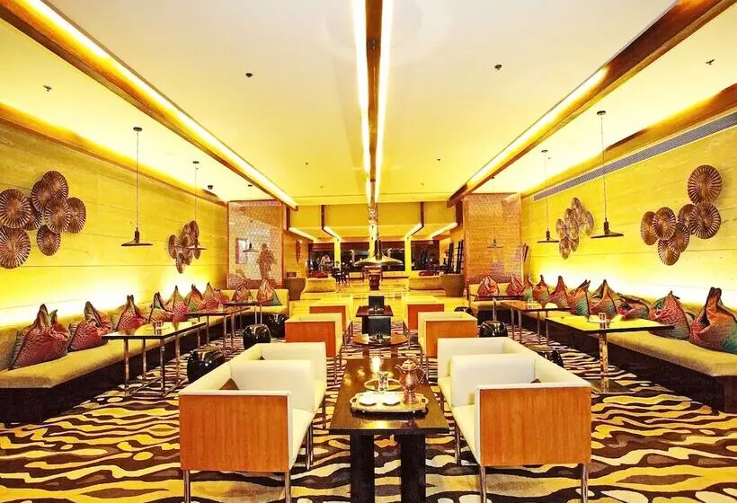 استراحتگاه Taj Dal View Srinagar