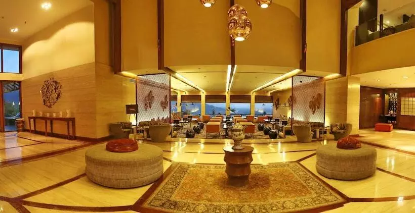 استراحتگاه Taj Dal View Srinagar