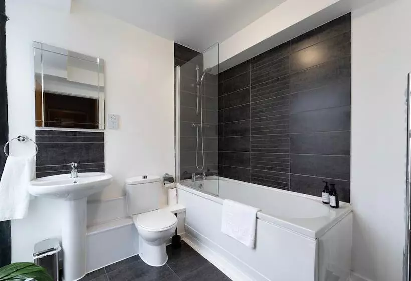 High Street Town House