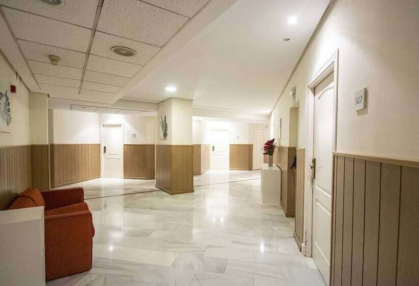 Hospedium Hotel Apartamentos Simón Verde