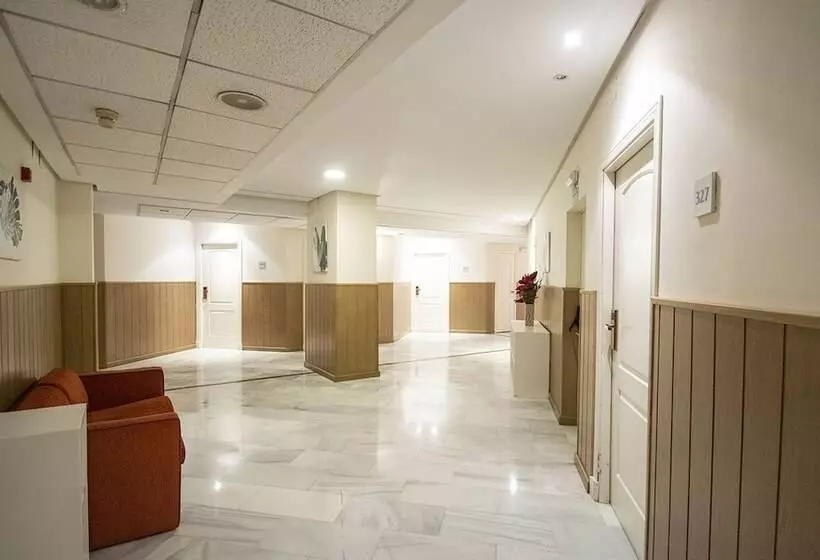 Hospedium Hotel Apartamentos Simón Verde