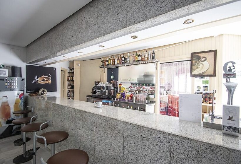 Hospedium Hotel Apartamentos Simón Verde