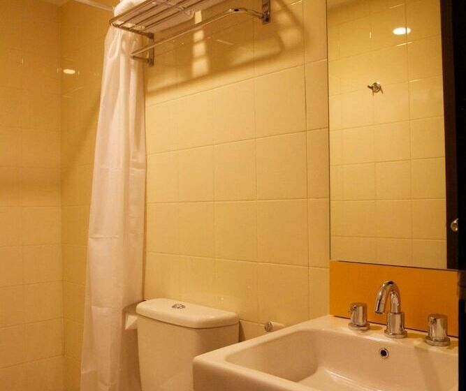 Amaris Hotel Bandara Soekarno Hatta