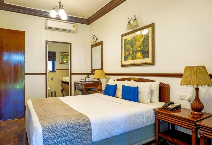 Hotel Citrus Chambers Mahabaleshwar