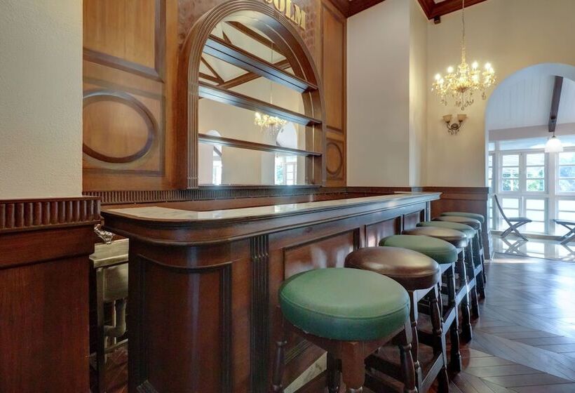 Hotel Citrus Chambers Mahabaleshwar