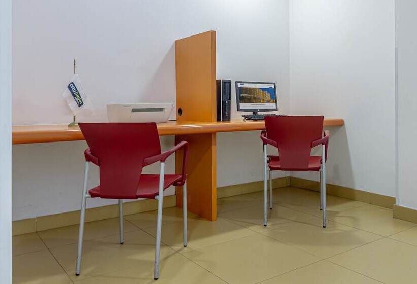 Отель City Express Junior By Marriott Tuxtla Gutierrez Poliforum