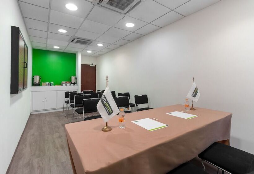 Отель City Express Junior By Marriott Tuxtla Gutierrez Poliforum