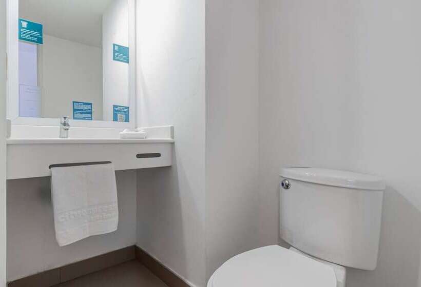 Отель City Express Junior By Marriott Tuxtla Gutierrez Poliforum