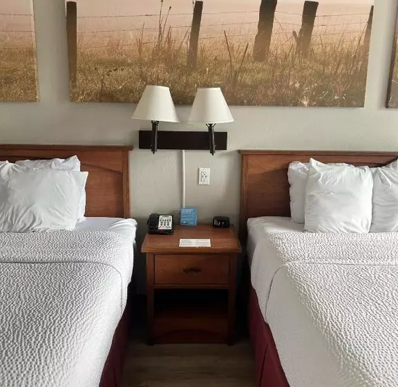 Отель Days Inn By Wyndham Turlock