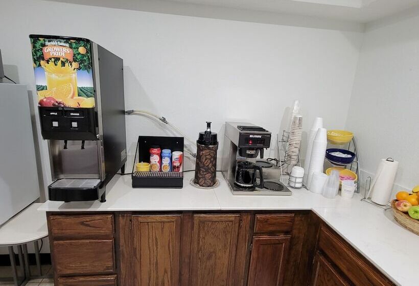 酒店 Days Inn By Wyndham Woodward Ok