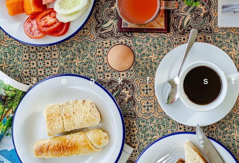 בית מלון כפרי Deli River And Restaurant Omlandia