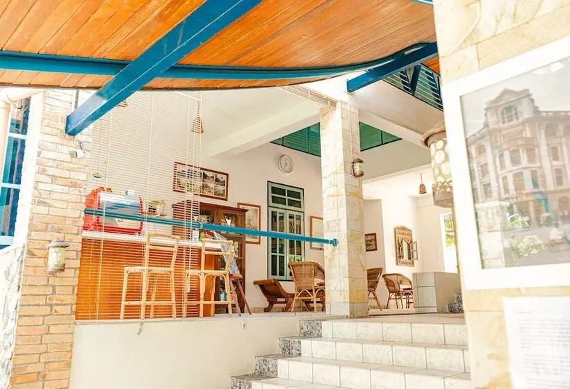 Hotel Deli River And Restaurant Omlandia