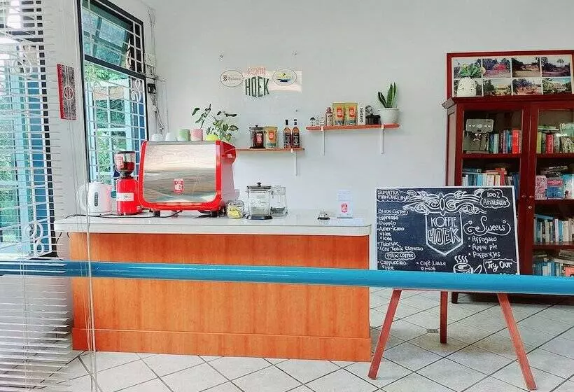 Hotel Deli River And Restaurant Omlandia