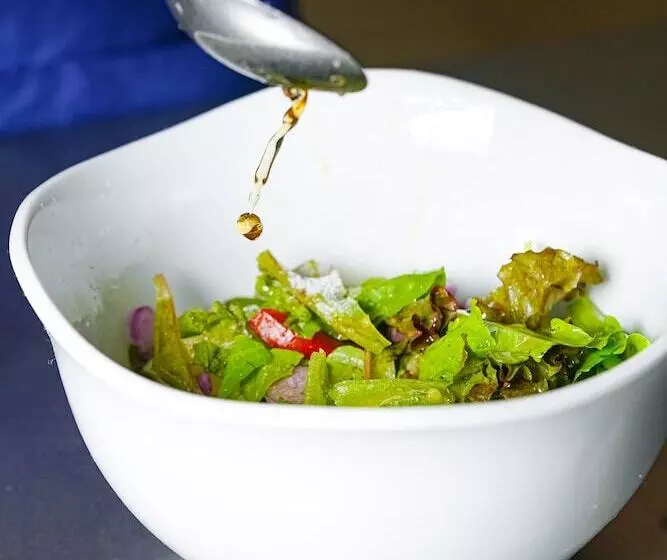 Hotel Deli River And Restaurant Omlandia