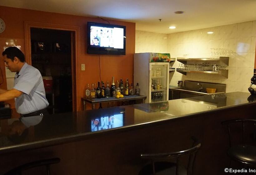 فندق Nichols Airport