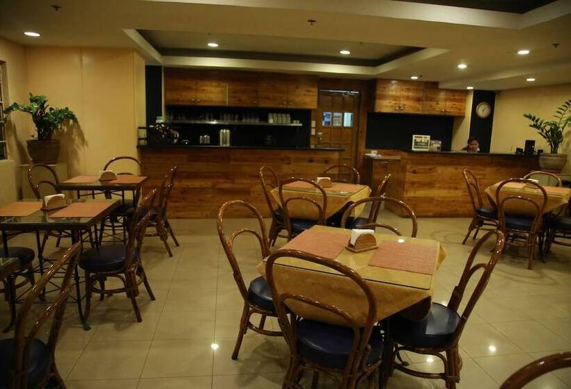 فندق Nichols Airport