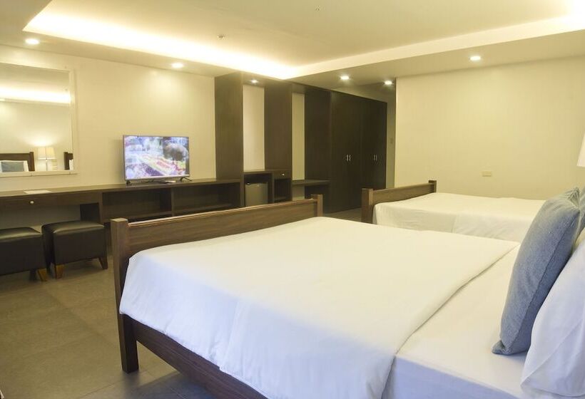 فندق Nichols Airport