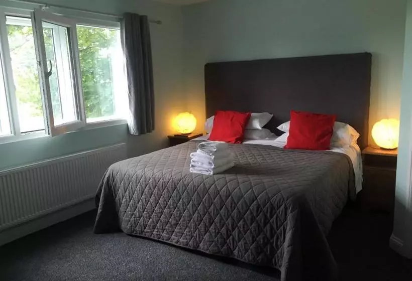 Отель Park Broom Lodge