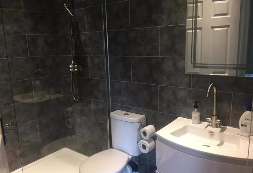 Отель Park Broom Lodge