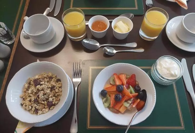 Отель The Denes