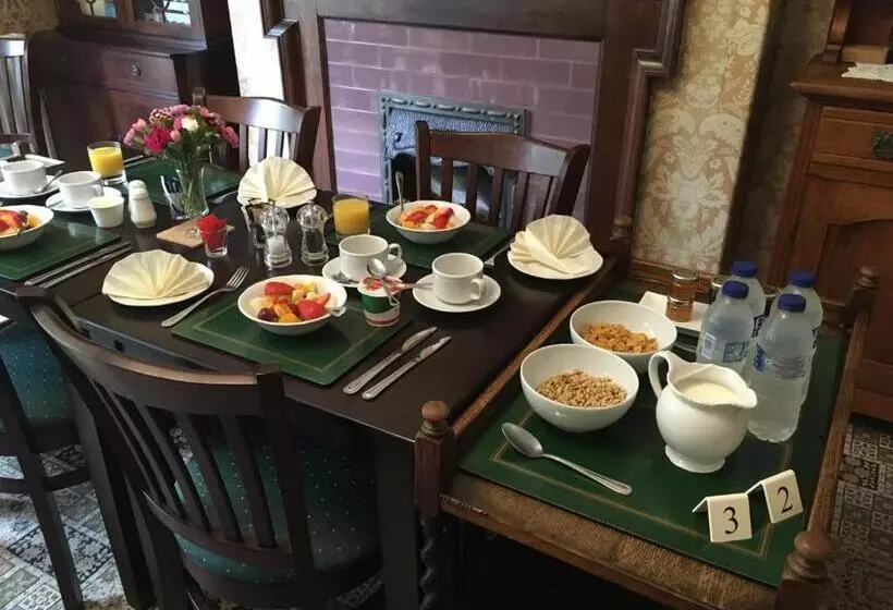 Отель The Denes