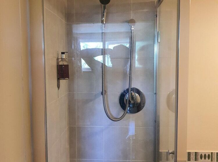 فندق The Lugger Inn