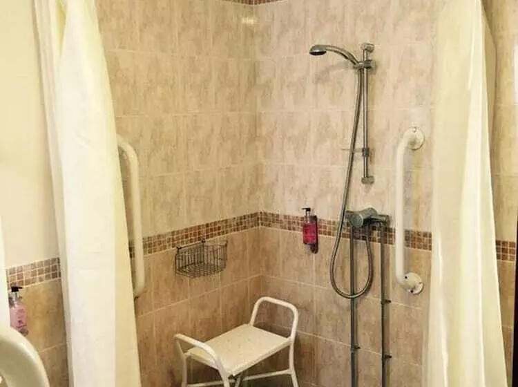 酒店 The Lugger Inn