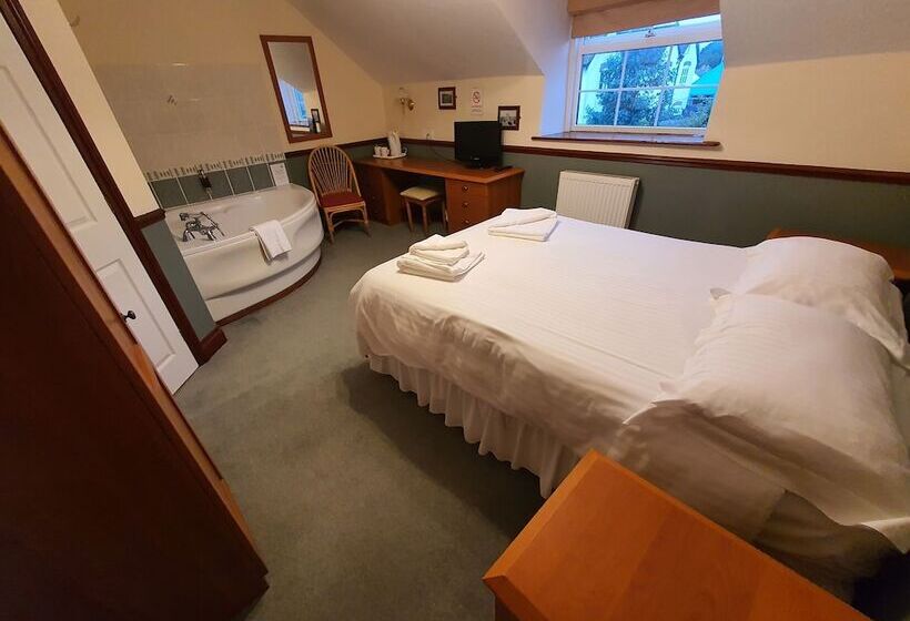 فندق The Lugger Inn