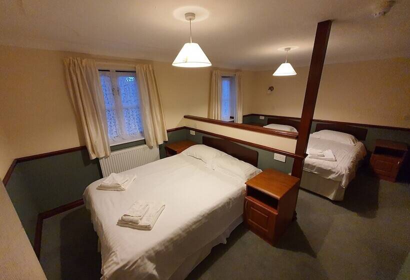 فندق The Lugger Inn