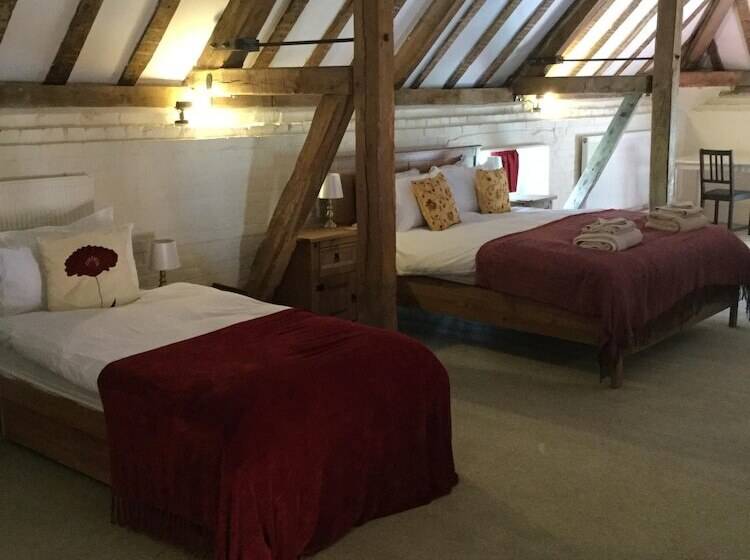 ホテル The Stables