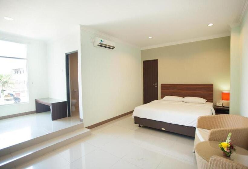 בית מלון כפרי The Studio Inn Nusa Dua